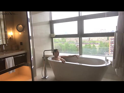 ❤️ Milžiniškas kūdikis aistringai masturbuoja savo putę vonios kambaryje ️ Super porno prie lt.trysex.ru ☑