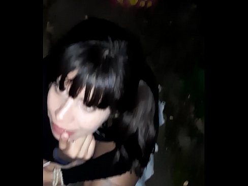 ❤️ Gatvėje išsipūtęs penis mainais už saldainius ️ Super porno prie lt.trysex.ru ☑